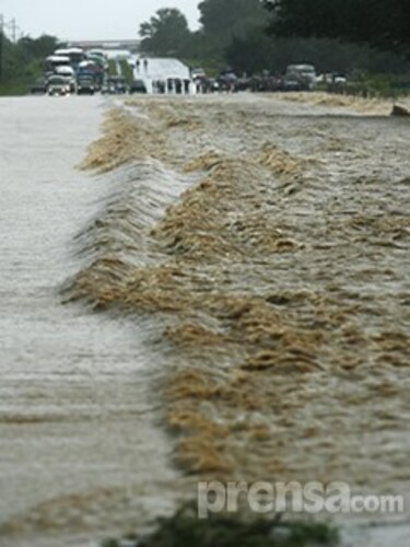 Alvarado: Inundaciones afectaron a más de 6 mil 200 personas
