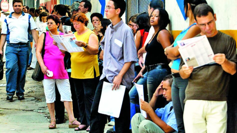 Más empleos formales, el reto de Argentina