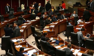 Avanza a tercer debate el proyecto sobre las APP; eliminan inhabilitación de empresas y personas corruptas