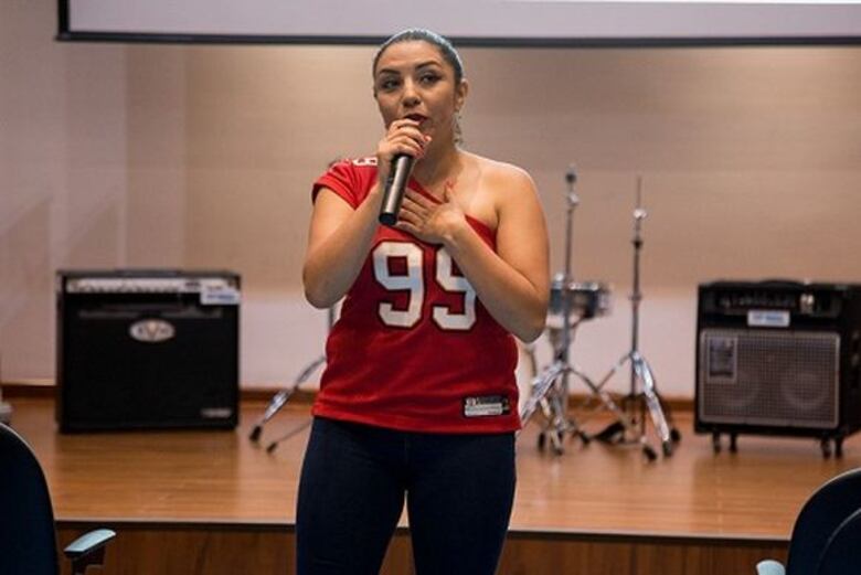 Festín y sonido alternativo