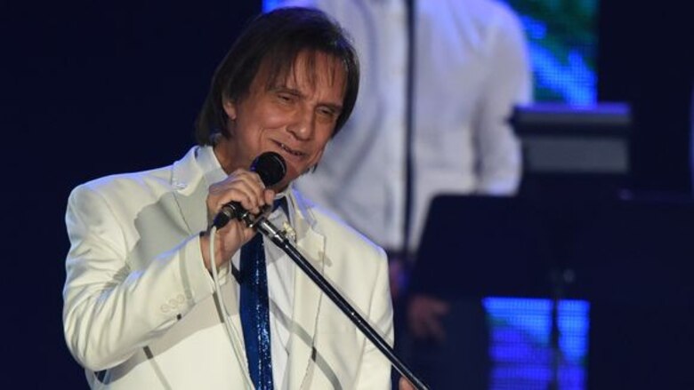 La música latina se vuelca con Roberto Carlos, el rey de las baladas