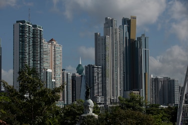 Fitch estima que Panamá crecerá 12.1% en 2021