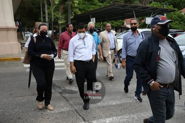 Presentan amparo de garantías constitucionales contra orden de proceder para la construcción del mercado del marisco