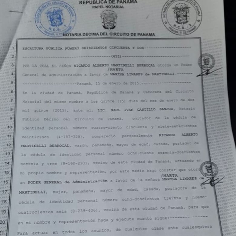 Martinelli otorga amplios poderes a su esposa y hermano