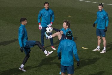 Sorpresas en las alineaciones del Real Madrid y París Saint-Germain