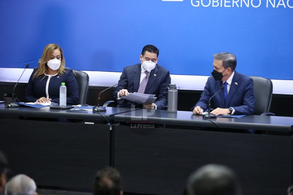 Presentan plan piloto para que asegurados adquieran medicamentos en comercios