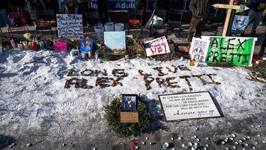 ‘Esto es aterrador’: la conmoción y la rabia de los residentes de Mineápolis tras la muerte de otro manifestante a manos de agentes federales