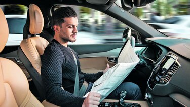 Carros Volvo autónomos para el año 2021