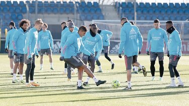 Real Madrid espera no perder de vista al Atlético ante el Celta