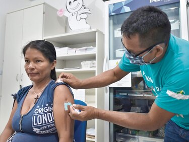 Los antivacunas se expanden en plena pandemia