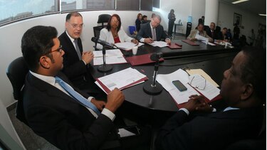 Aprueban reglamentación para elegir al nuevo Defensor del Pueblo