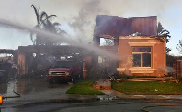 Incendios se propagan a gran velocidad en California