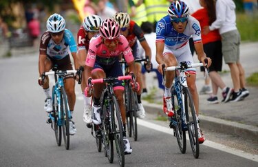 Nairo Quintana conserva el liderato