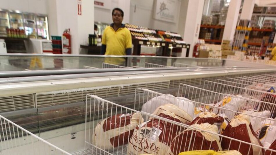 Se elevan precios de productos en la canasta navideña