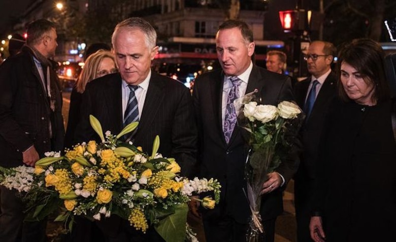 Mandatarios rinden homenaje a las víctimas de los atentados en París