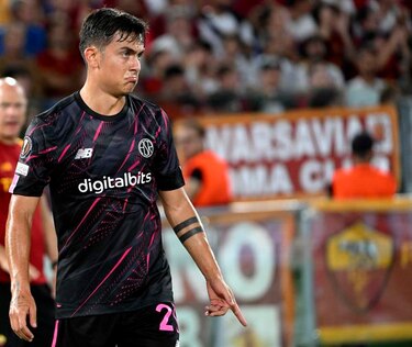 Paulo Dybala impulsa al AS Roma en la Liga Europa