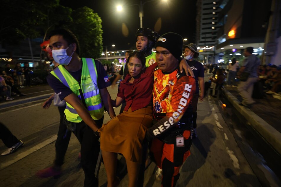 Elevan a 60 los muertos en el centro de Filipinas tras terremoto de magnitud 6.9