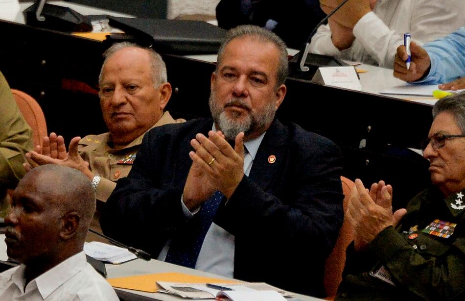 Un ministro de Fidel Castro es el nuevo jefe de Gobierno de Cuba