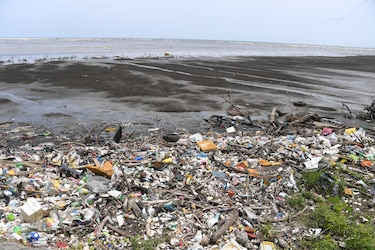 Wanda, la gran rueda para atrapar desechos en el río Juan Díaz