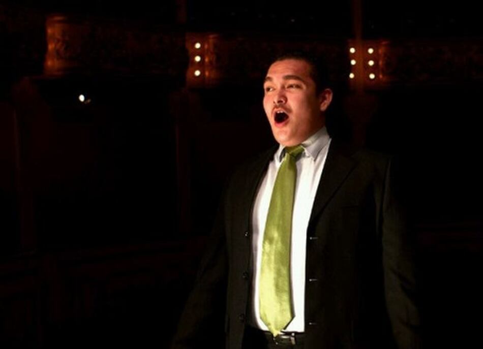 Juan Pomares, tenor panameño irá de gira por Europa