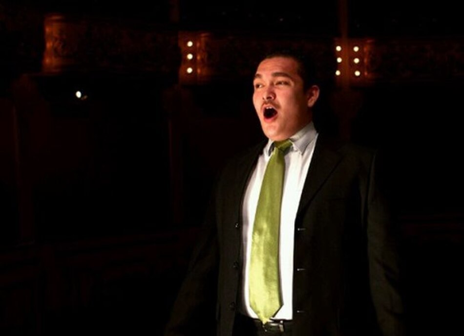 Juan Pomares, tenor panameño irá de gira por Europa