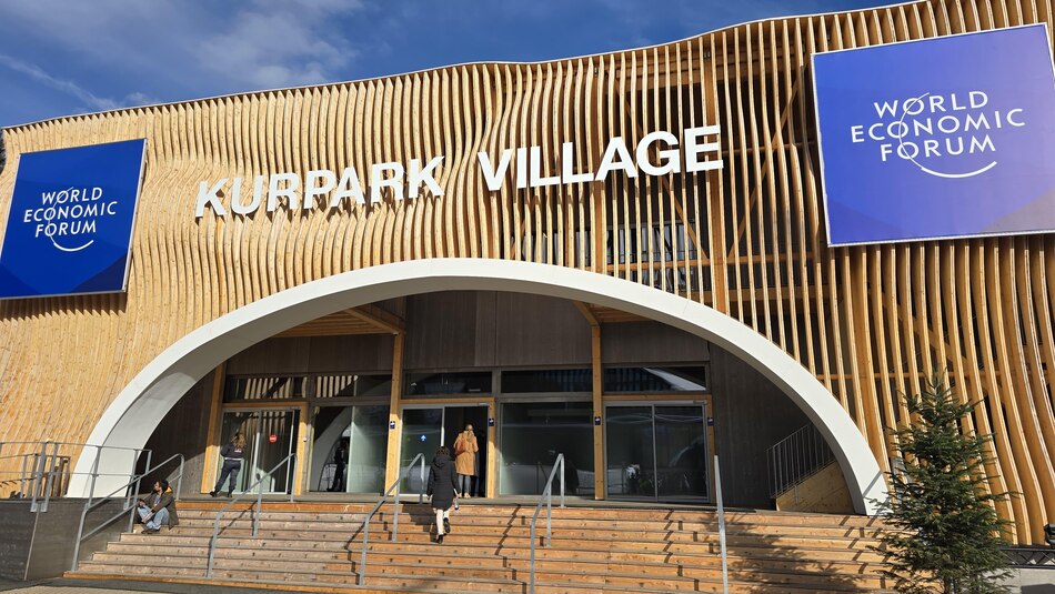 El presidente Mulino se reunirá en Davos con Dina Boluarte y Pedro Sánchez