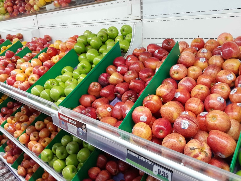 Cena navideña: compara los precios por zona y elige entre pavo o jamón
