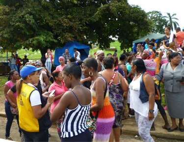 Familiares de detenidos protestan en la cárcel de Colón