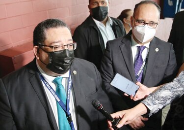 Caso pinchazos no está prescrito, reitera tribunal