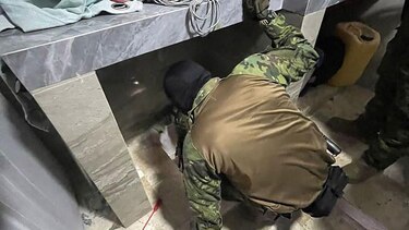 Quién es Adolfo Macías, ‘Fito’, el criminal más buscado de Ecuador que fue capturado dentro de un búnker en una casa de lujo