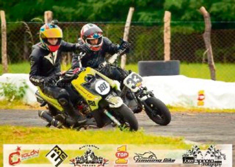 Pilotos de ´scooter´ se alistan