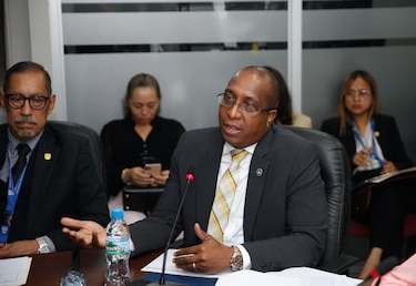 Los retos de la transparencia: contralor y procuradores asumen sus cargos