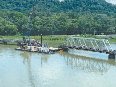 ACP inicia trabajos en puente de Gamboa, mientras el ferrocarril sigue detenido 