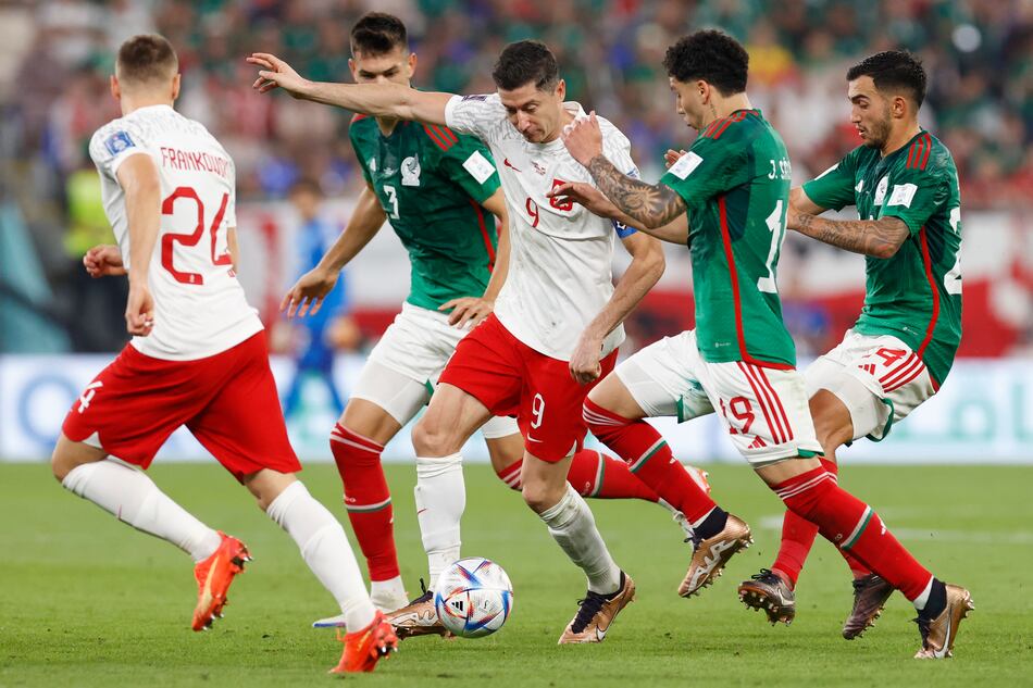 México y Polonia empatan en su primer partido en Catar