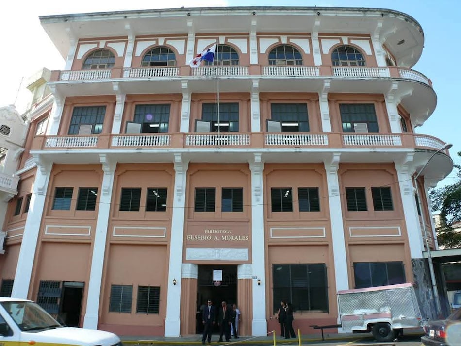 Gestionan la recuperación del histórico edificio que albergó la Biblioteca Nacional