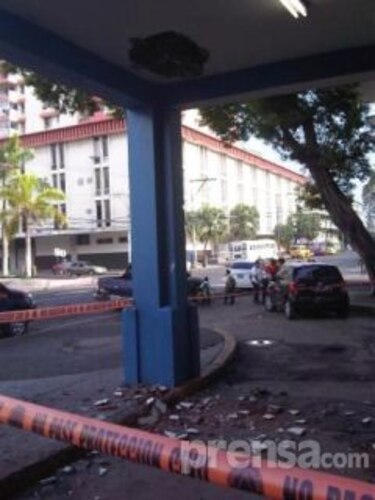 Por caída de losa suspenden clases en escuela