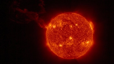 La explosión nunca antes vista de un agujero negro supermasivo del tamaño de 30 millones de soles que los astrónomos lograron observar por primera vez