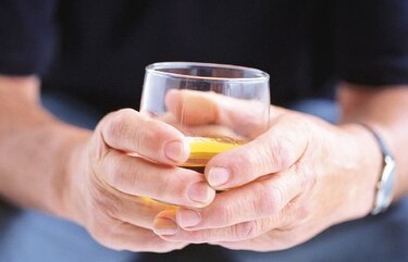 El alcohol está ligado a 60 enfermedades y accidentes