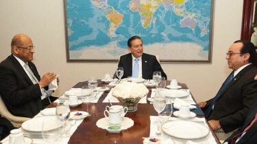 Presidente Cortizo reitera al rector Flores su apoyo en el ‘tema presupuestario’