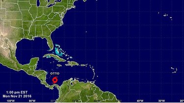 Tormenta tropical Otto adquiere fuerza en el Caribe
