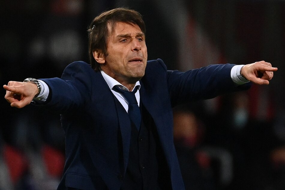 Tottenham anuncia a Antonio Conte como nuevo entrenador
