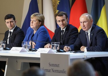 Presidentes Zelenski y Putin dialogan pero confirman sus divergencias en París