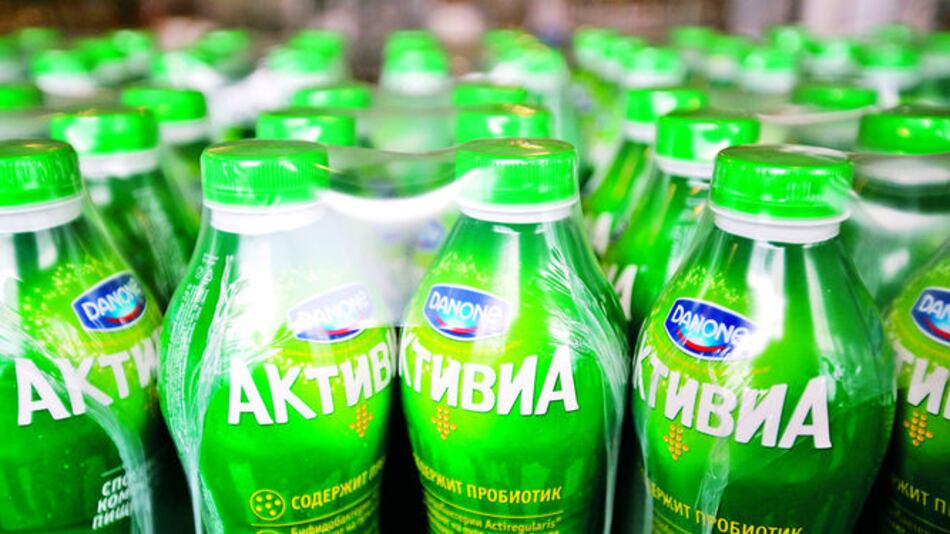 Danone envuelve a clientes rusos