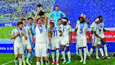 Inglaterra gana la final