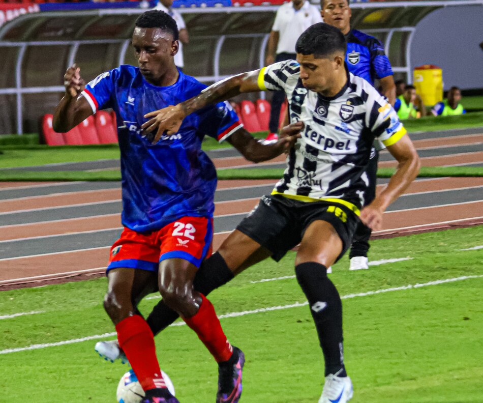 Clásico con sabor a revancha: Plaza y Tauro chocan en el primer partido de la semifinal