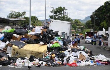 Aumentan los operativos de limpieza en San Miguelito ante riesgos de salud pública