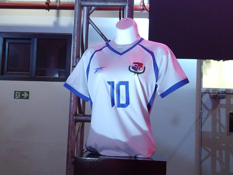 La selección de fútbol tiene su nueva camiseta
