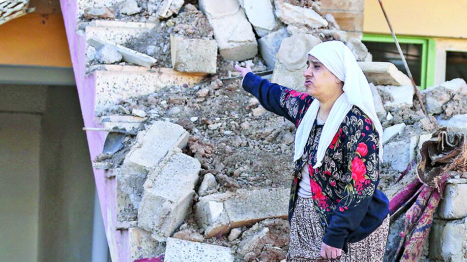 Tropas iraquíes se repliegan en Mosul