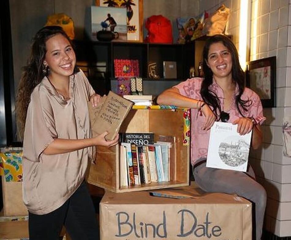 Cita a ciegas con un libro