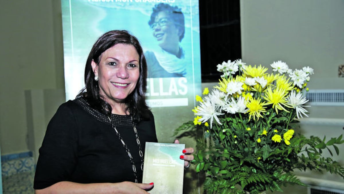 Geneva Chambers compartió poemas de su hija Alicia Mon (q.e.p.d.) en la Fundación Piero Rafael Martínez De La Hoz.